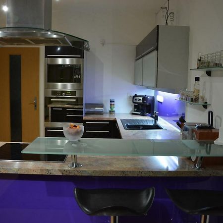 Apartman Zderadova Brno Exterior photo