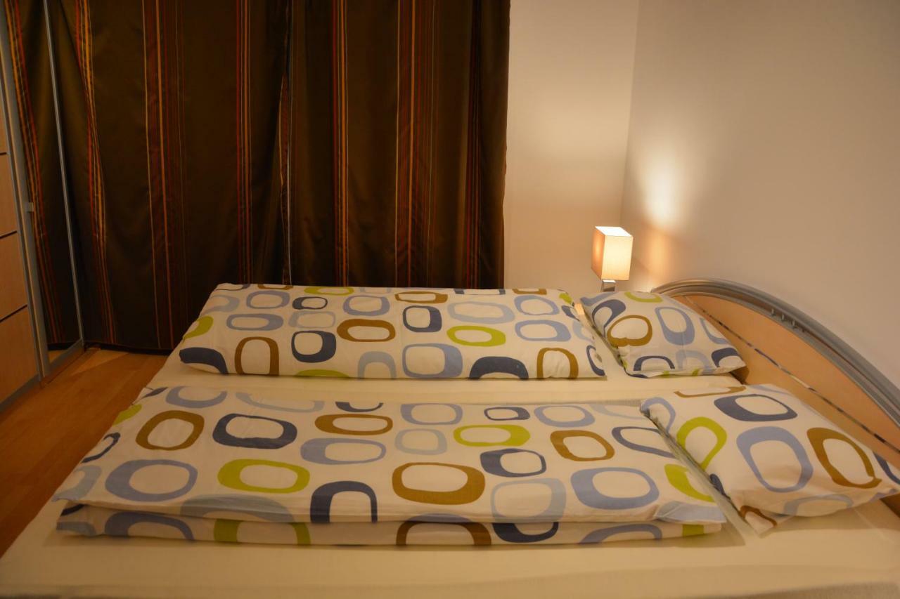 Apartman Zderadova Brno Exterior photo